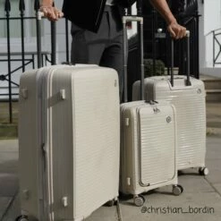 IT Luggage Spontaneous II - Cabin With Pocket (Feather Grey) 21 IT Luggage Spontaneous II - Cabin With Pocket (Feather Grey) -UK Suitcase Sales 2024 4 375eef1a 527c 4d3b 87a5 5c0a6399f9b9