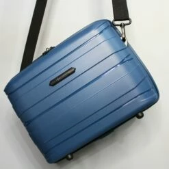 IT Luggage Momentous - Vanity Case (Tibetan Lan) -UK Suitcase Sales 2024 7 bea7720b ba76 479f 8cdf f796ec074235